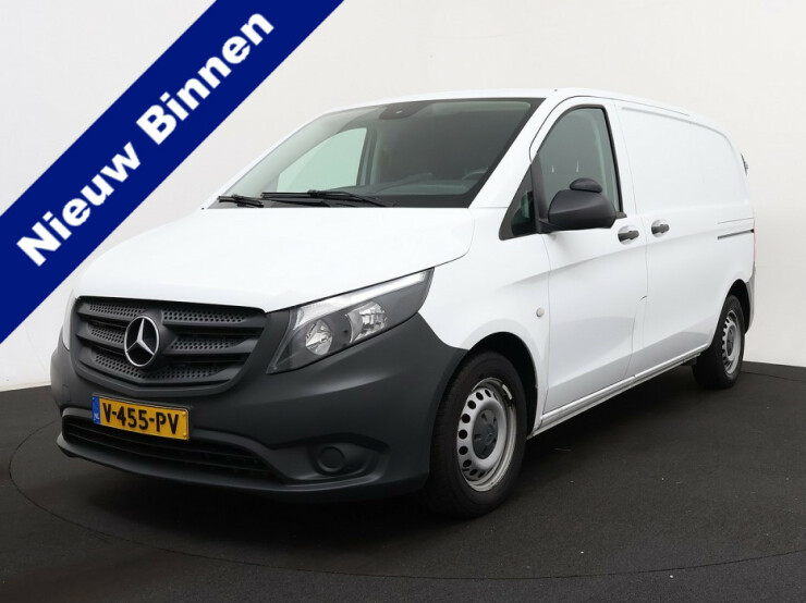 Mercedes-Benz-Vito-0