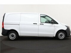 Mercedes-Benz-Vito-4