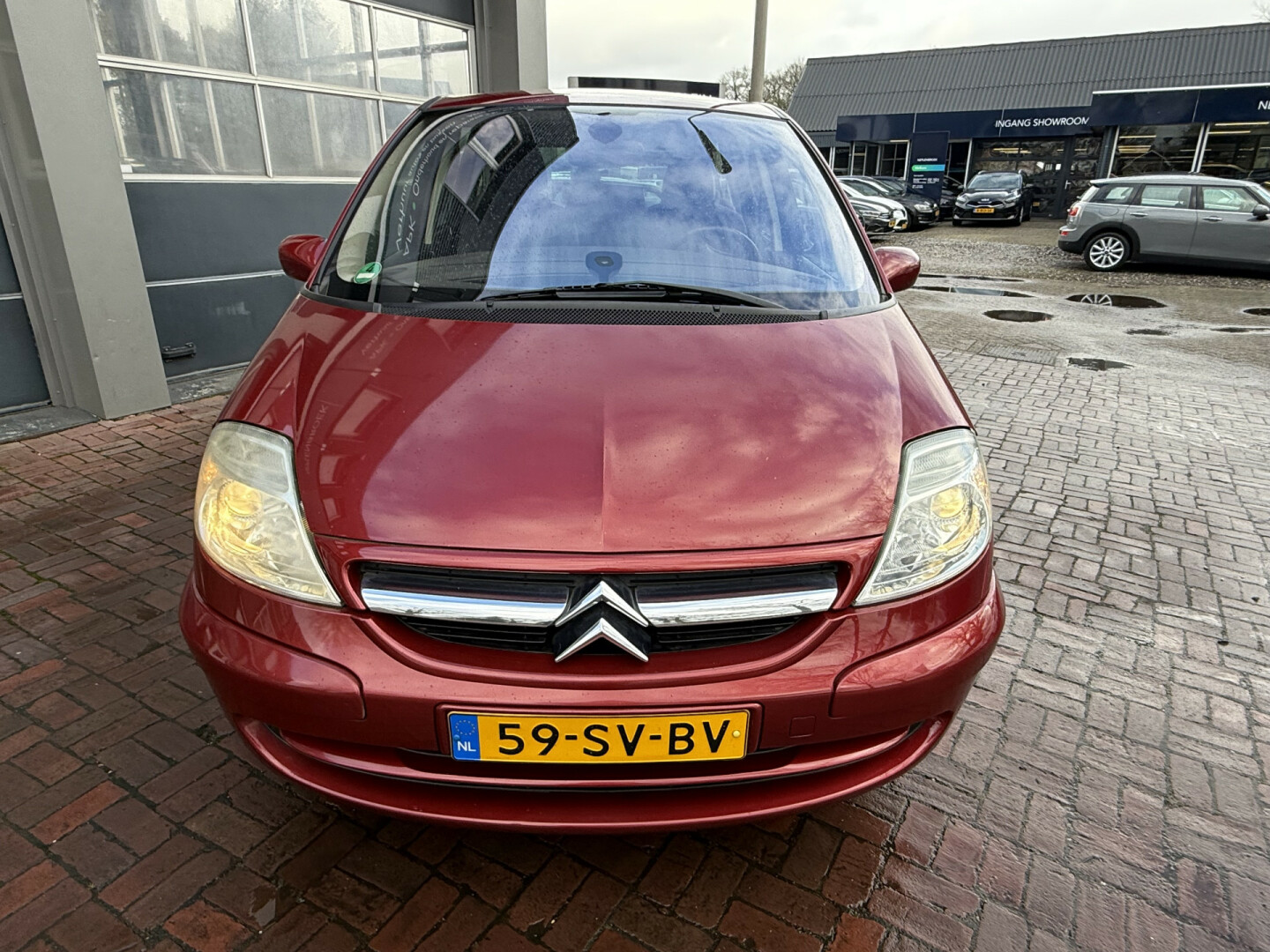 Citroën-C8-23