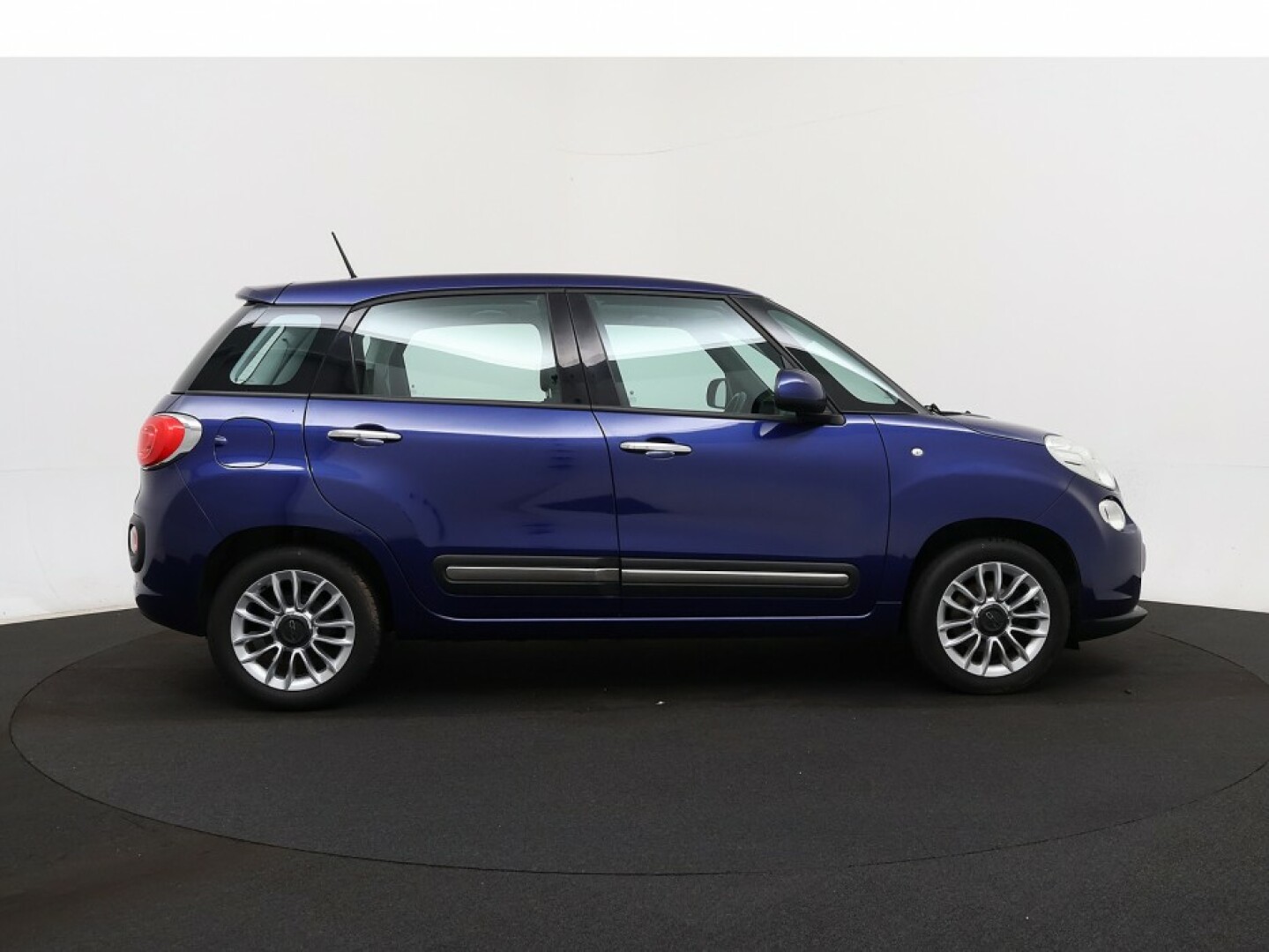 Fiat-500L-3