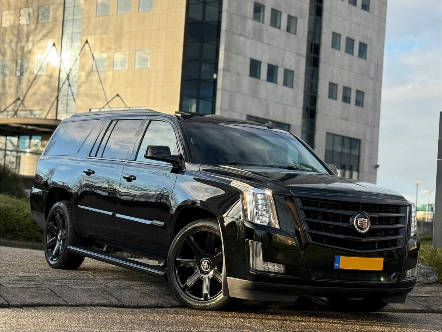 Cadillac-Escalade-74