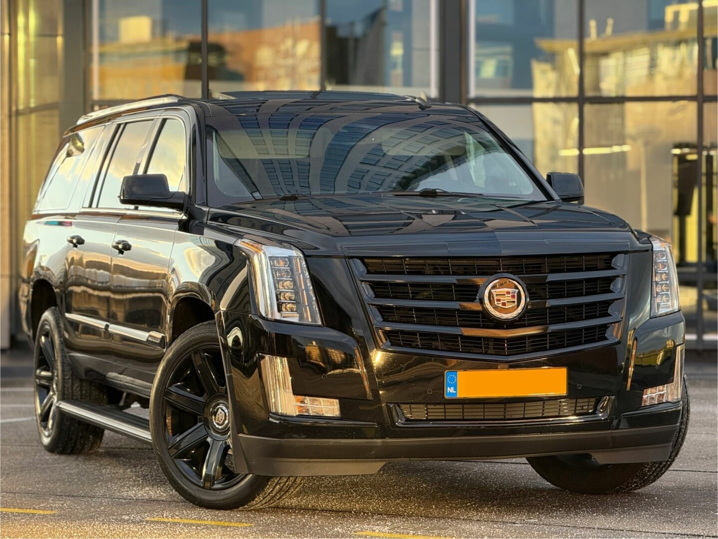 Cadillac-Escalade-87