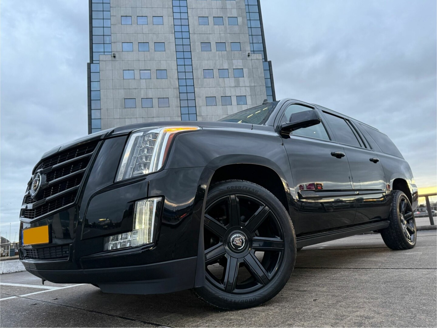 Cadillac-Escalade-93