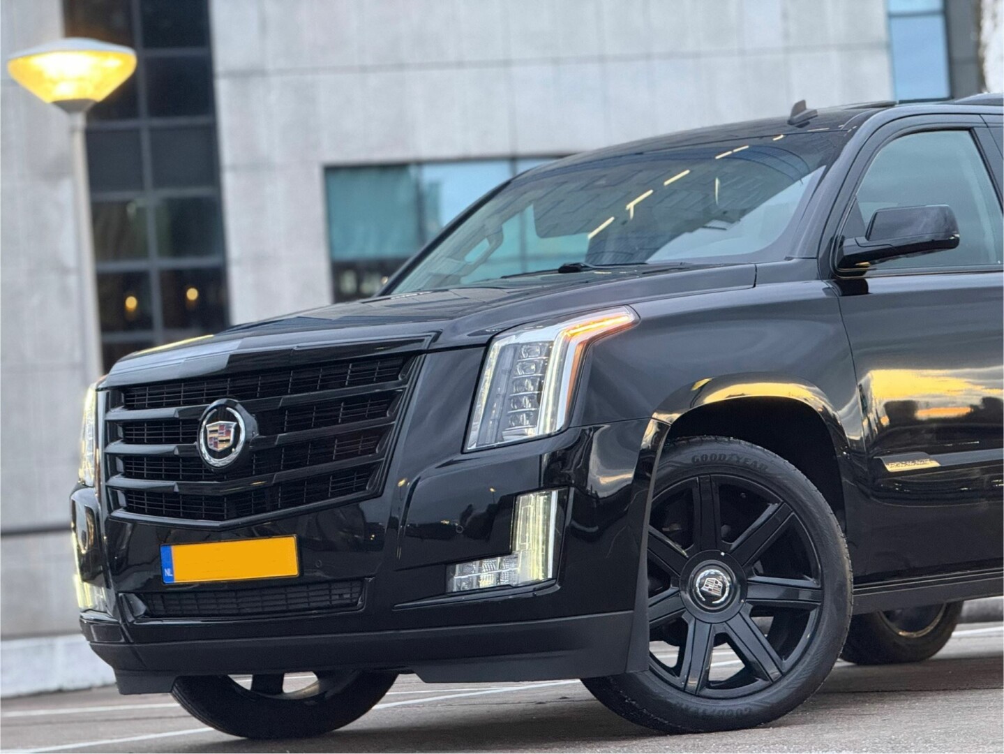 Cadillac-Escalade-94