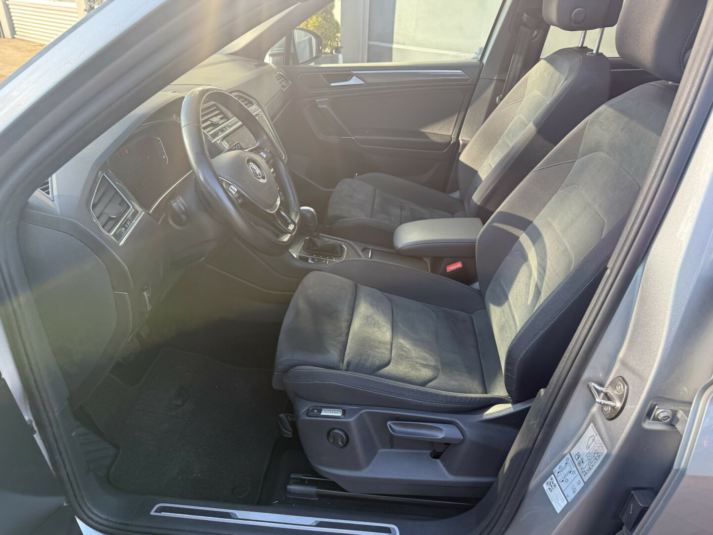 Volkswagen-Tiguan Allspace-6