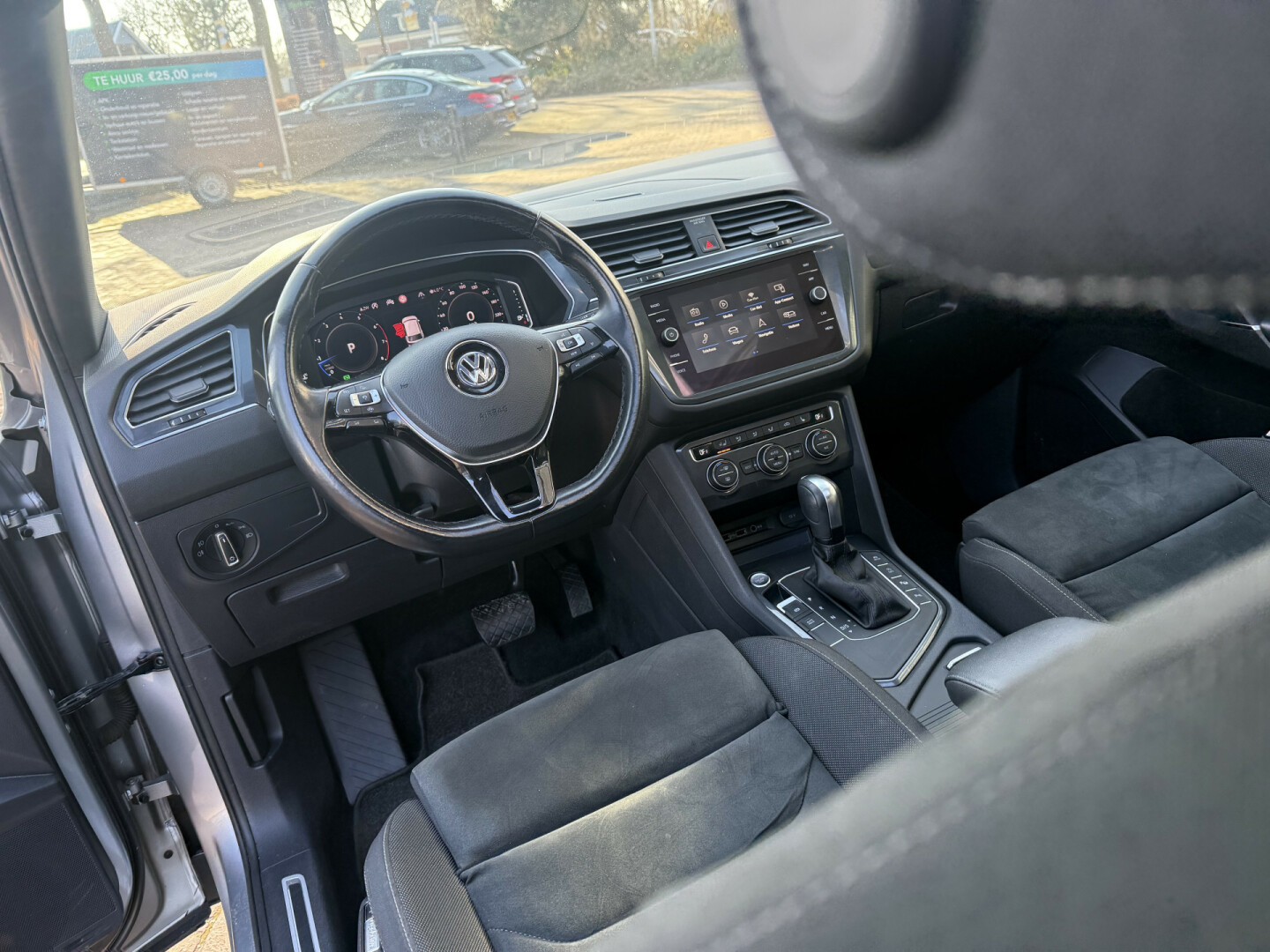 Volkswagen-Tiguan Allspace-85