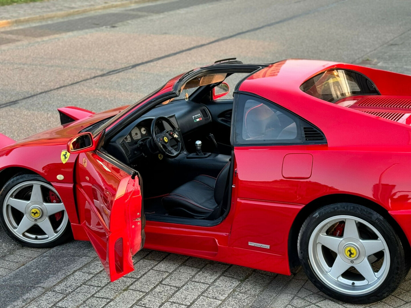 Ferrari-Turbo F355-17