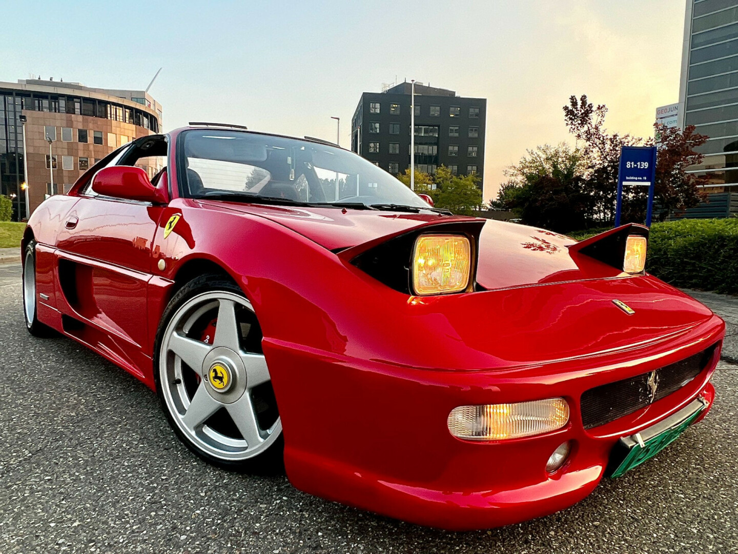 Ferrari-Turbo F355-41