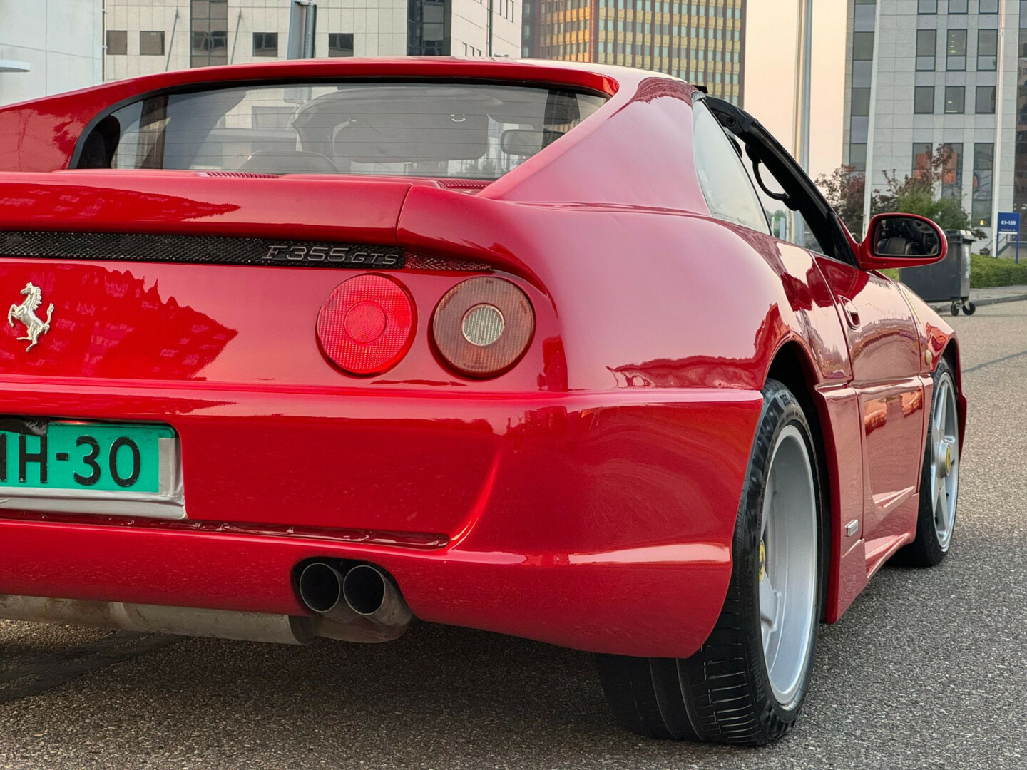 Ferrari-Turbo F355-49