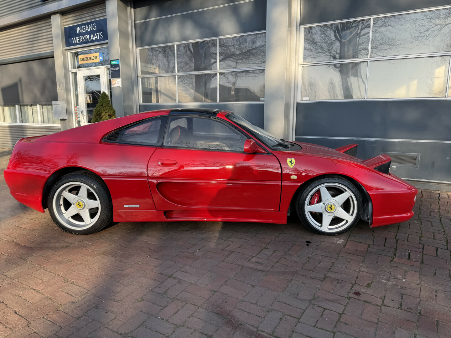 Ferrari-Turbo F355-5