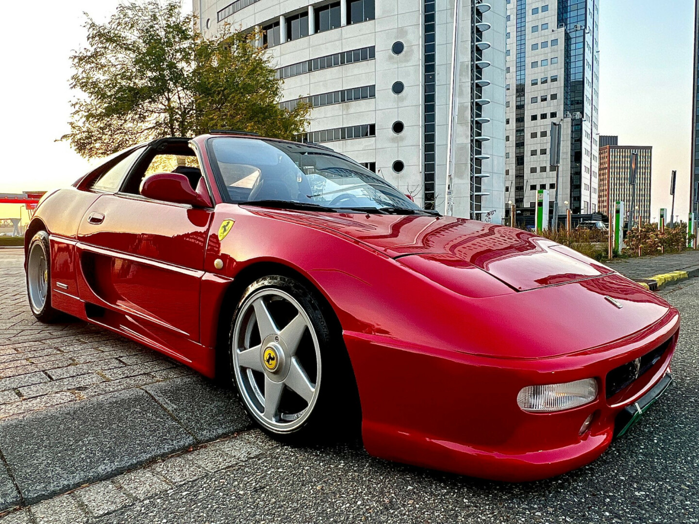 Ferrari-Turbo F355-52