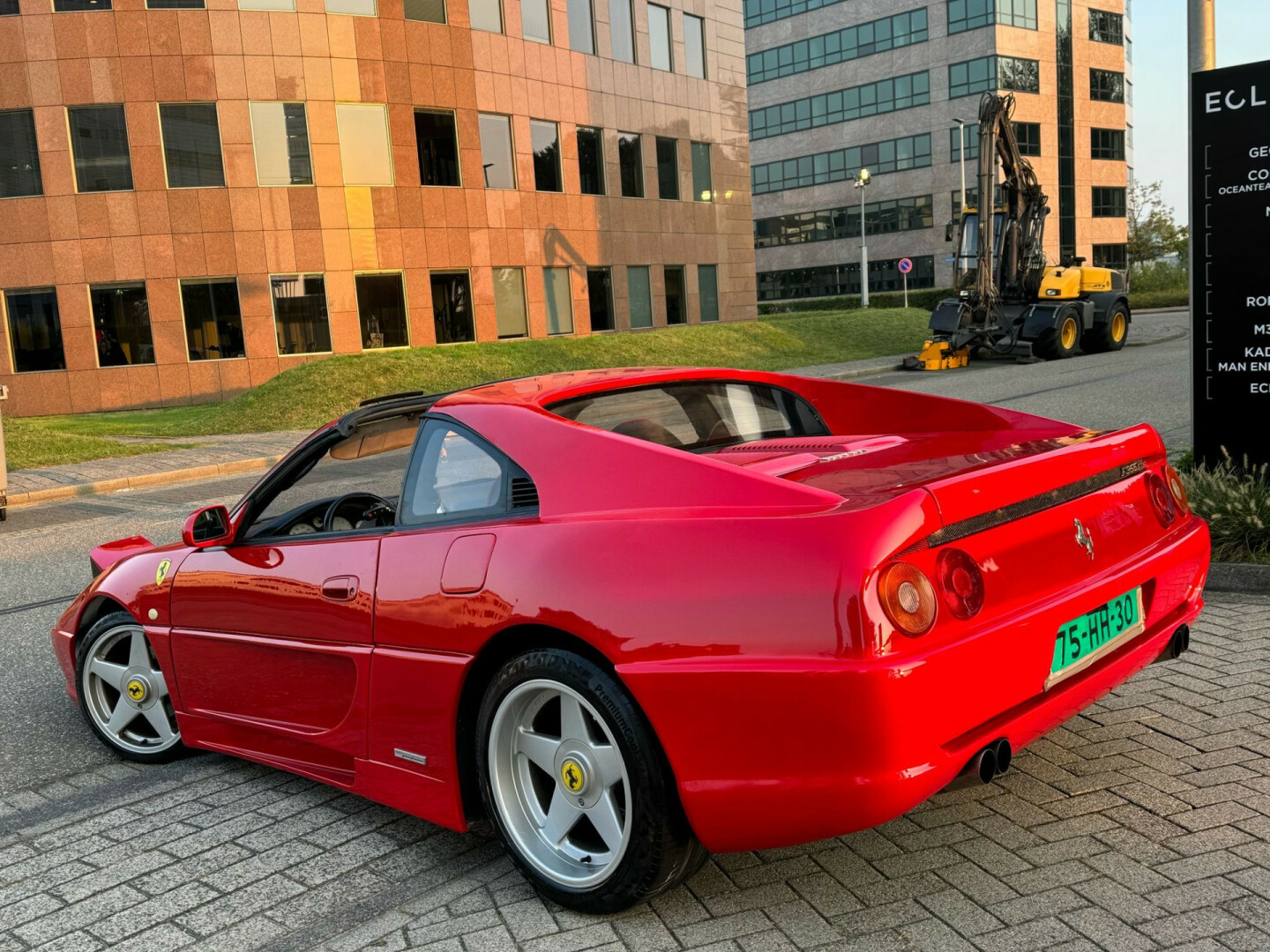 Ferrari-Turbo F355-65