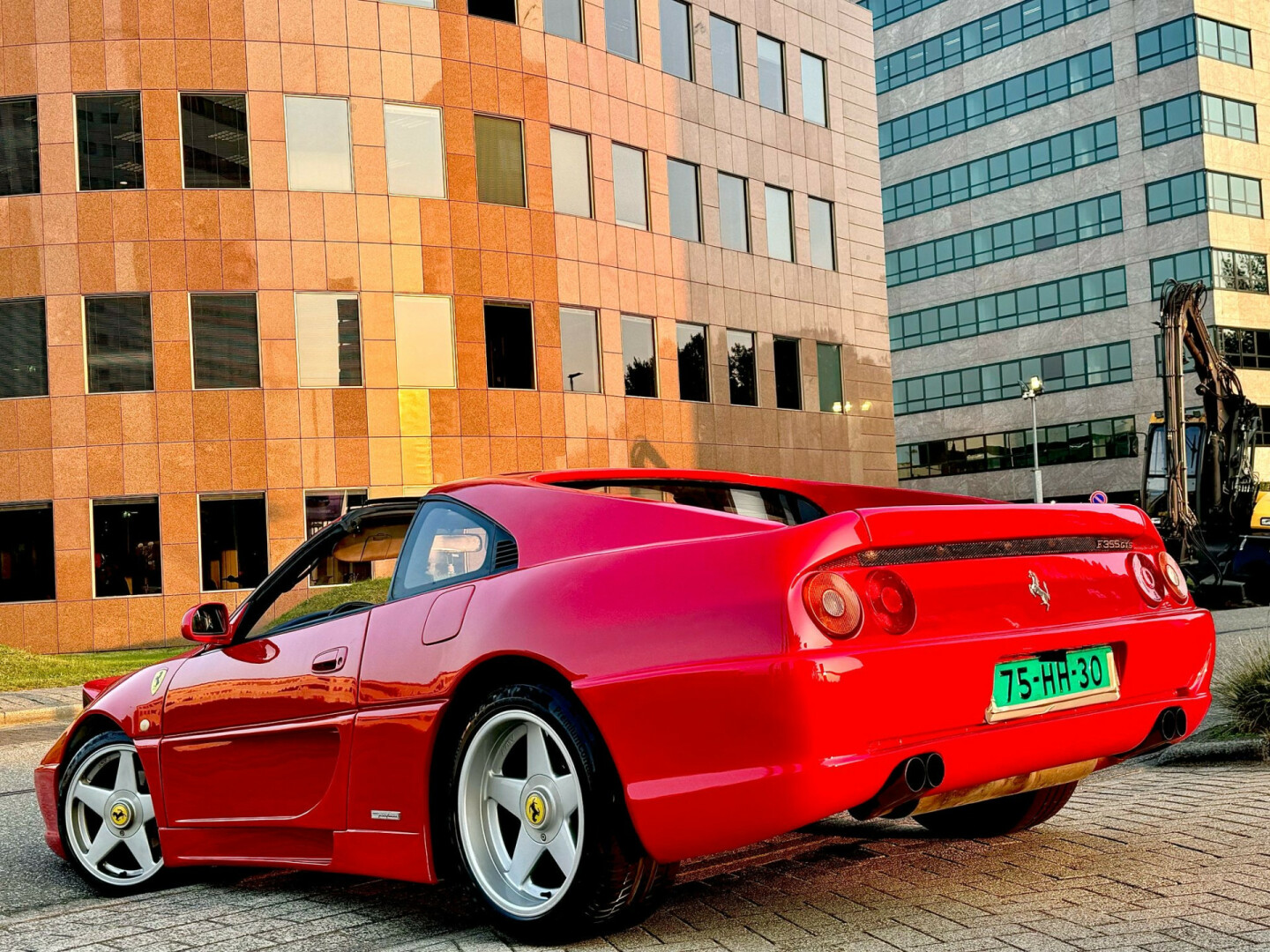 Ferrari-Turbo F355-71