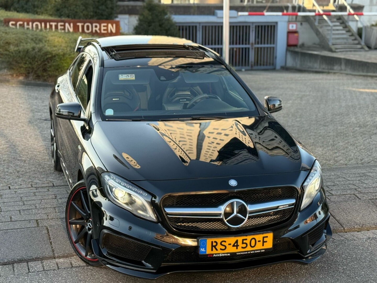 Mercedes-Benz-GLA-31