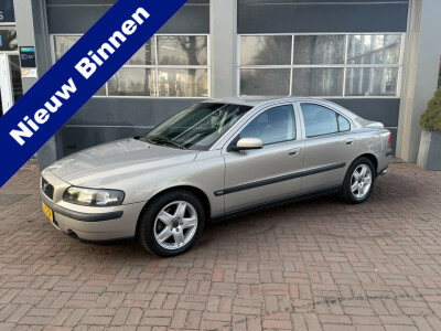 Volvo-S60-0