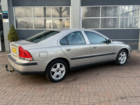 Volvo-S60-1