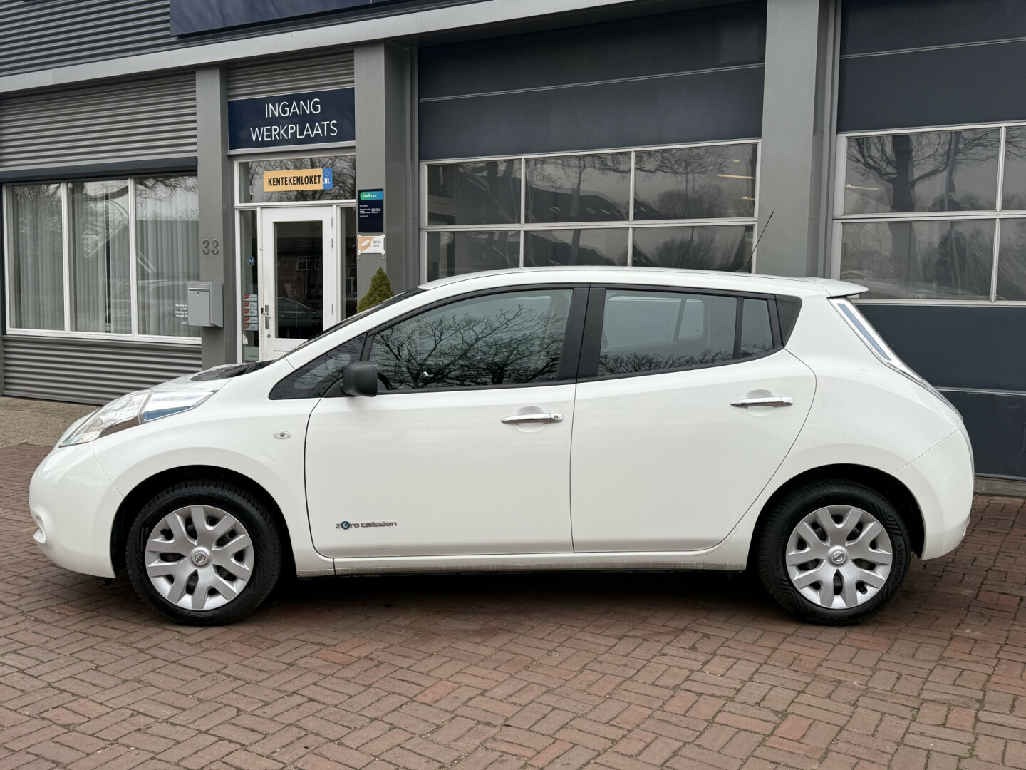 Nissan-Leaf-4