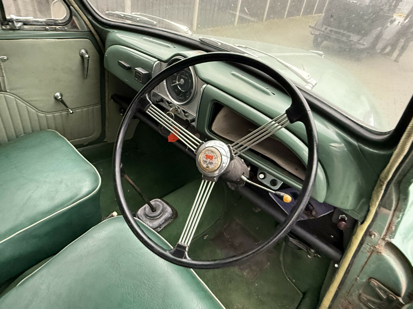 Morris-Minor 1970 groen-11