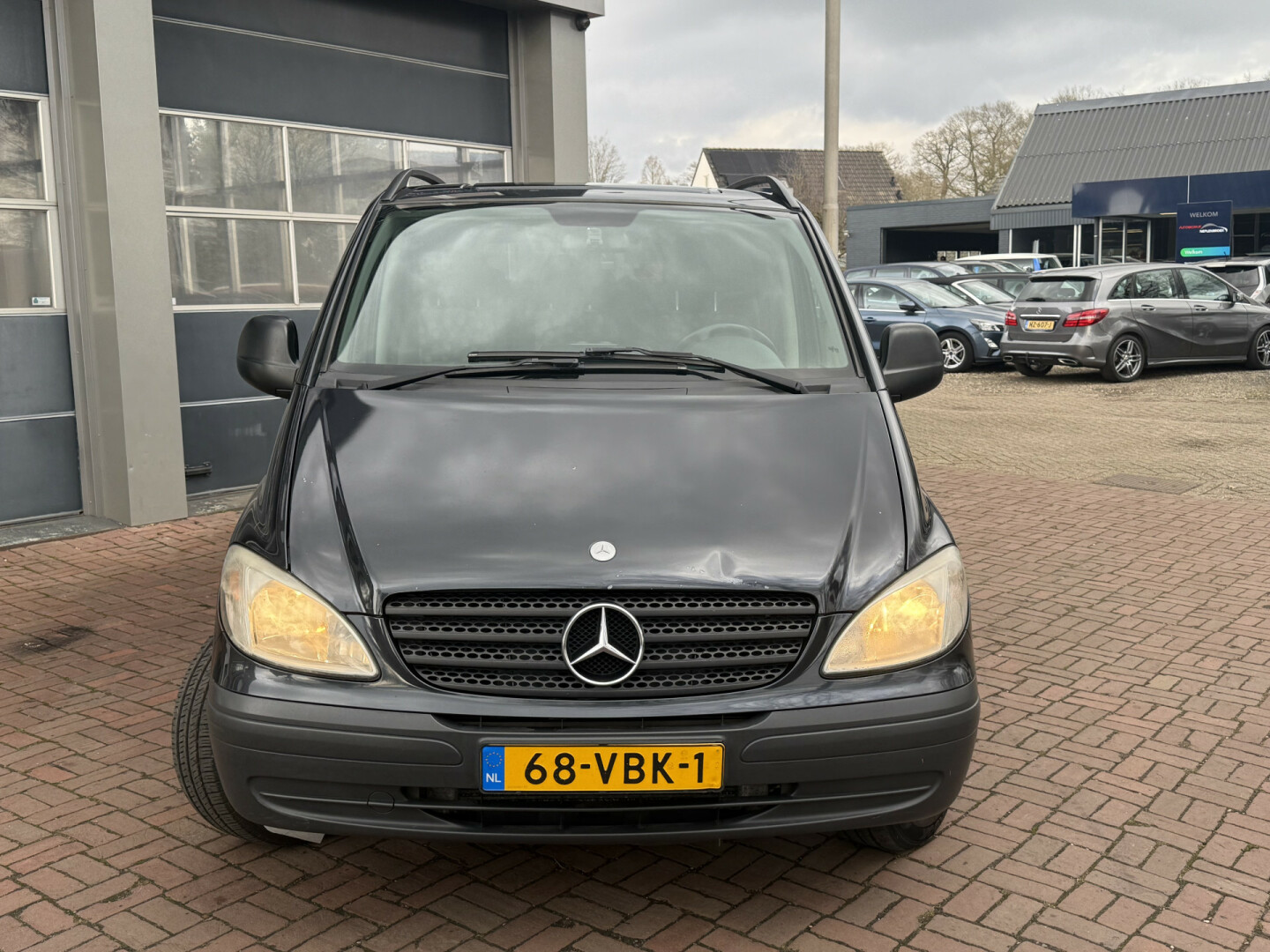 Mercedes-Benz-Vito-4